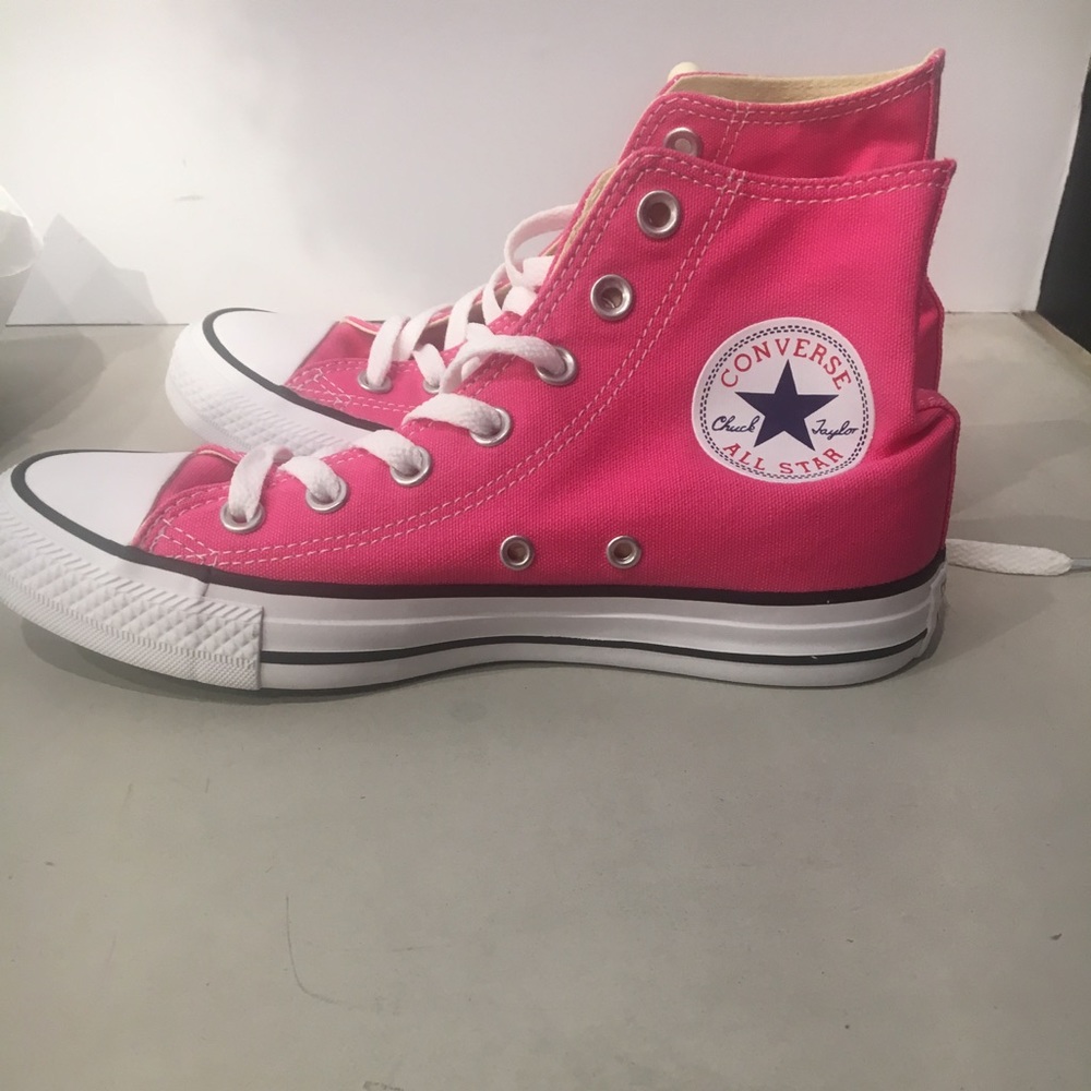 Pink Converse All Star